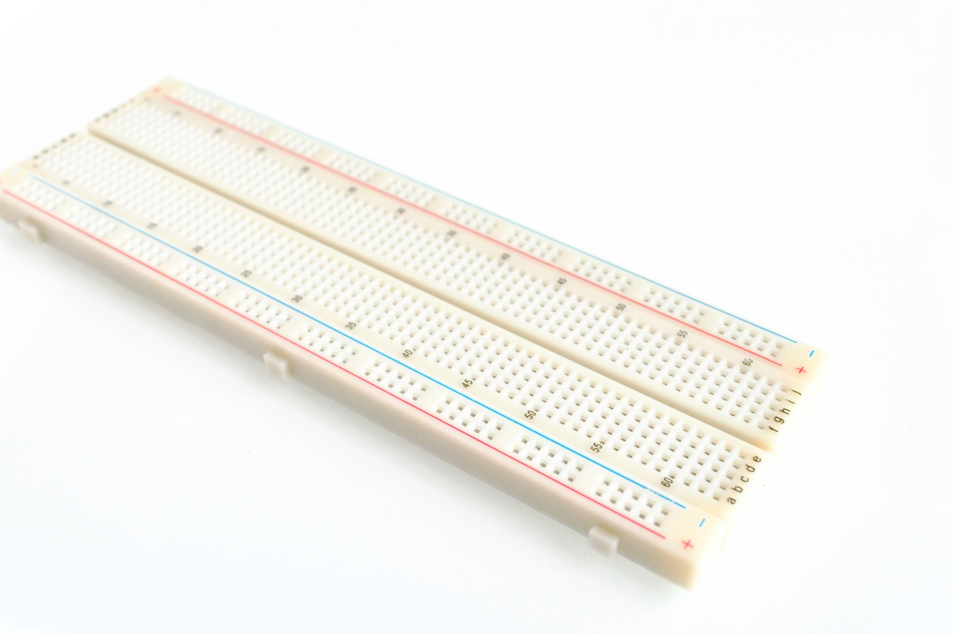 1pcs-Breadboard-830-Point-PCB-Board-MB-102-MB102-Test-Develop-DIY-kit-nodemcu-raspberri-pi-2-lcd-High-Frequency